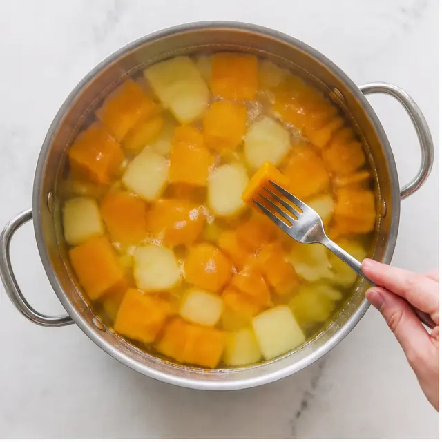 Step 1: Boiling cubed pumpkin and potato